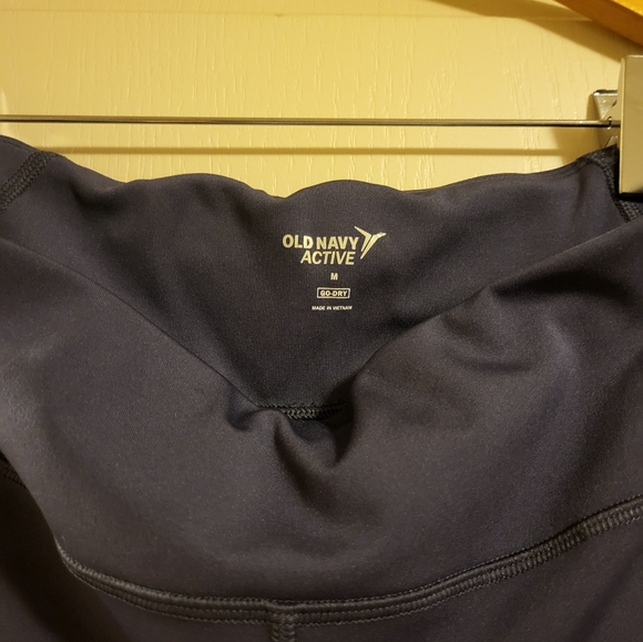 Old Navy Active leggings Sz Medium - Picture 4 of 4